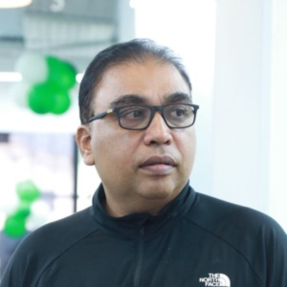 Laks Krishnamoorthy