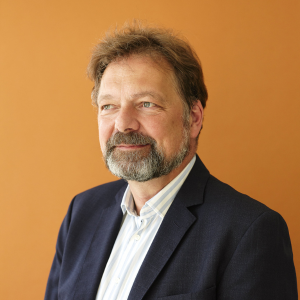  H.E. Dr. Philipp Ackermann